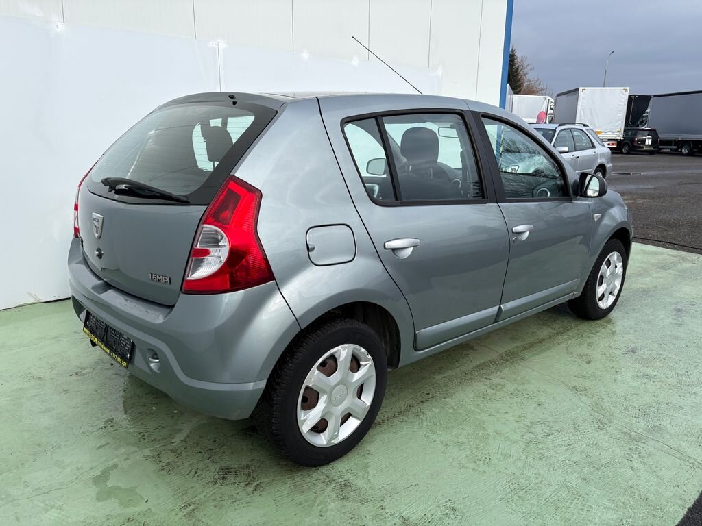 Dacia Sandero Hatchback 1,6 l 64 kw