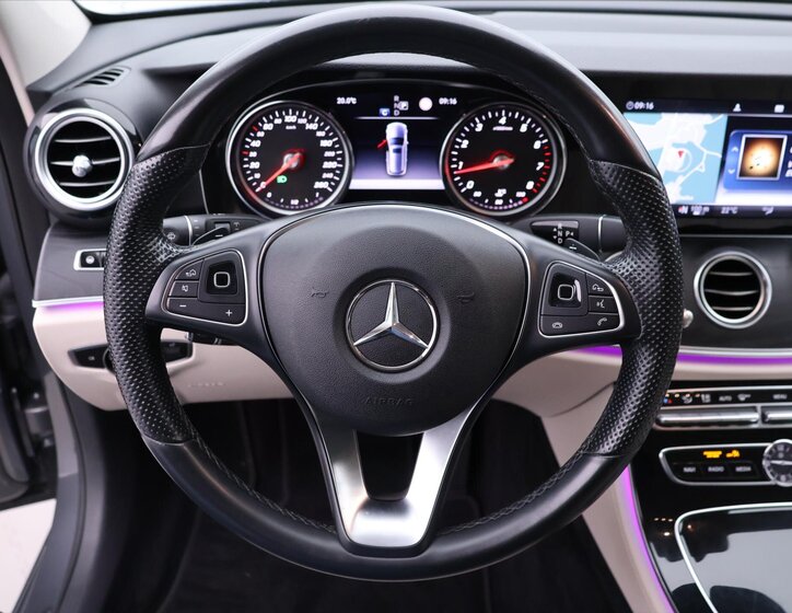 Mercedes-Benz Třídy E Kombi 2,0 l 155 kw