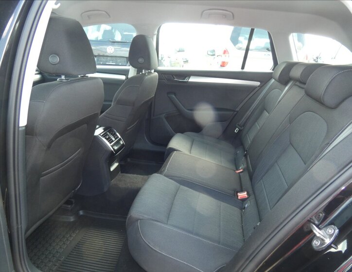 Škoda Superb Kombi 1,5 l 110 kw