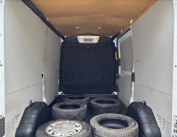 Ford Transit Skříň 2,0 l 77 kw