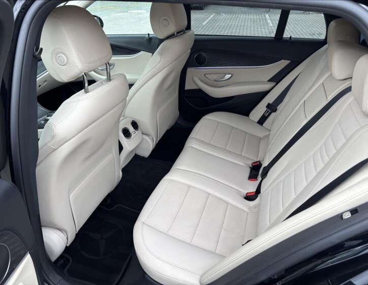 Mercedes-Benz Třídy E Kombi 2,0 l 143 kw