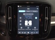 Volvo XC40 SUV / Terénní 2,0 l 120 kw