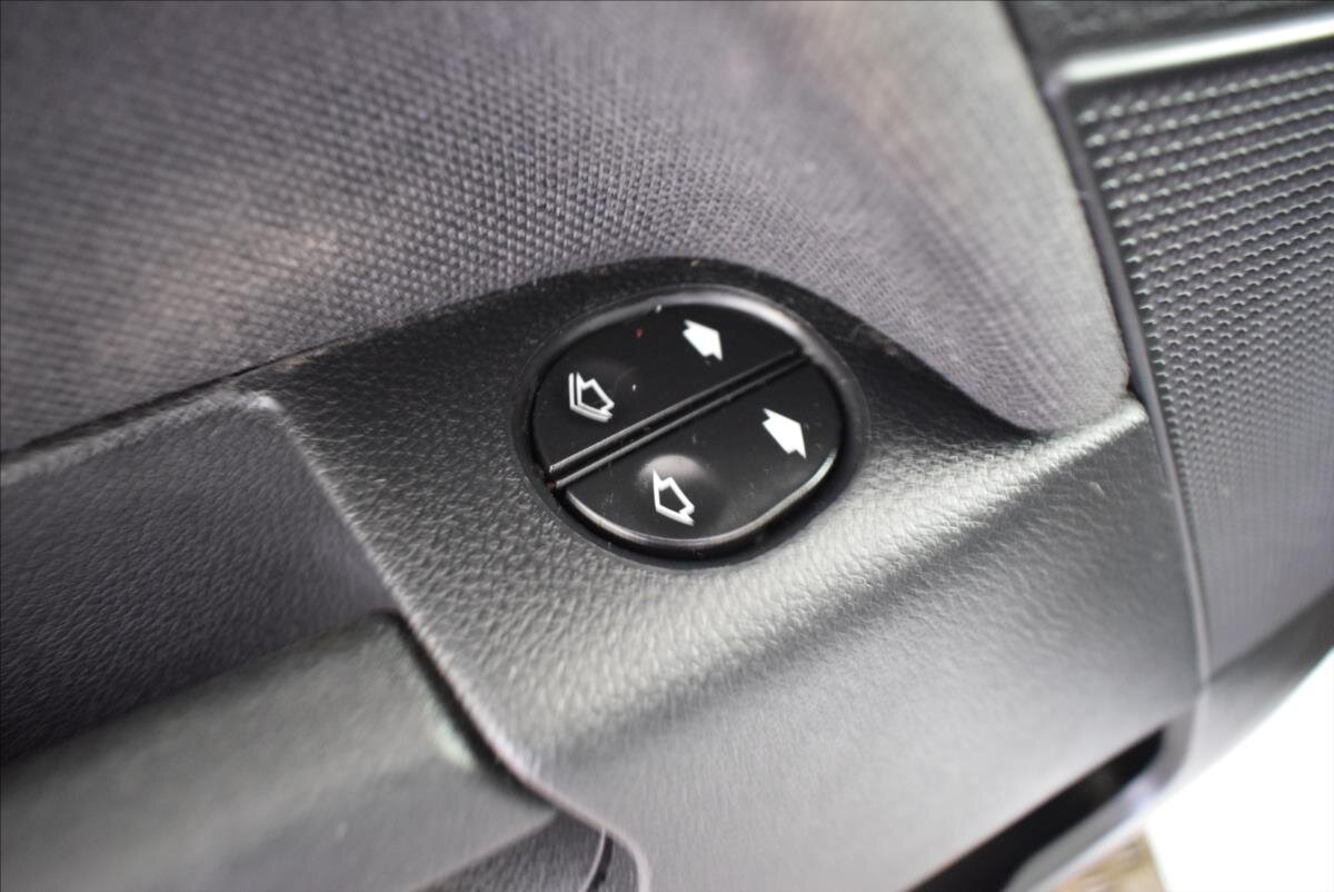 Ford Fiesta Hatchback 1,3 l 44 kw