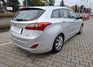 Hyundai i30 4