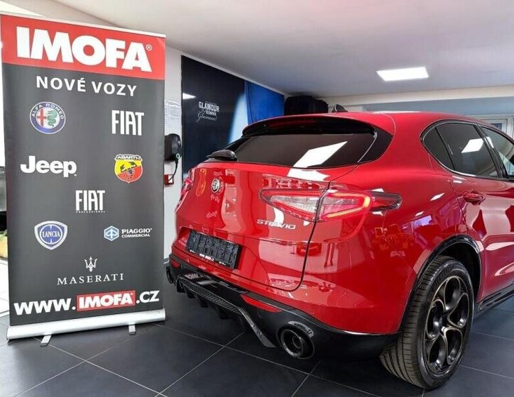 Alfa Romeo Stelvio SUV / Terénní 2,0 l 206 kw