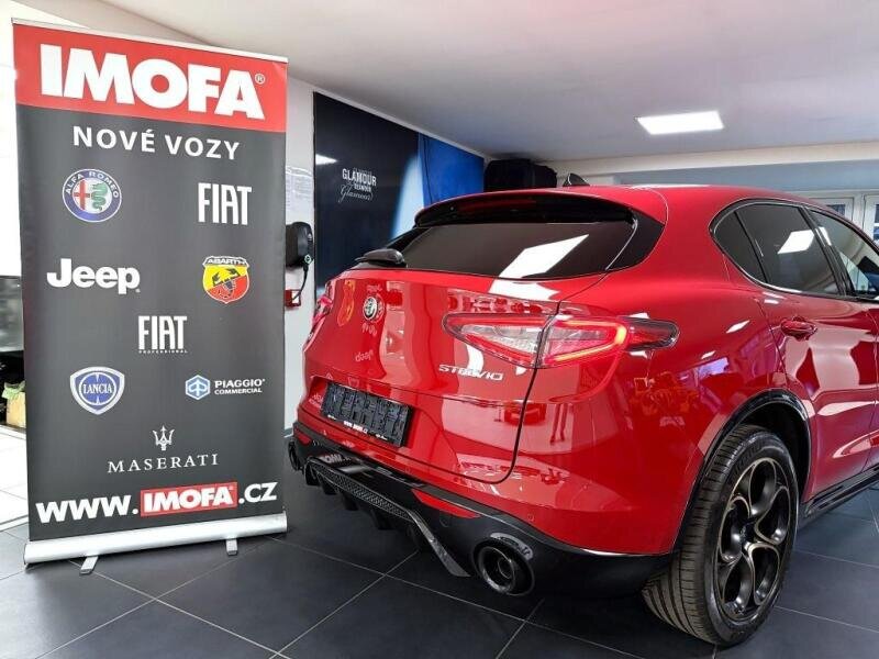 Alfa Romeo Stelvio SUV / Terénní 2,0 l 206 kw
