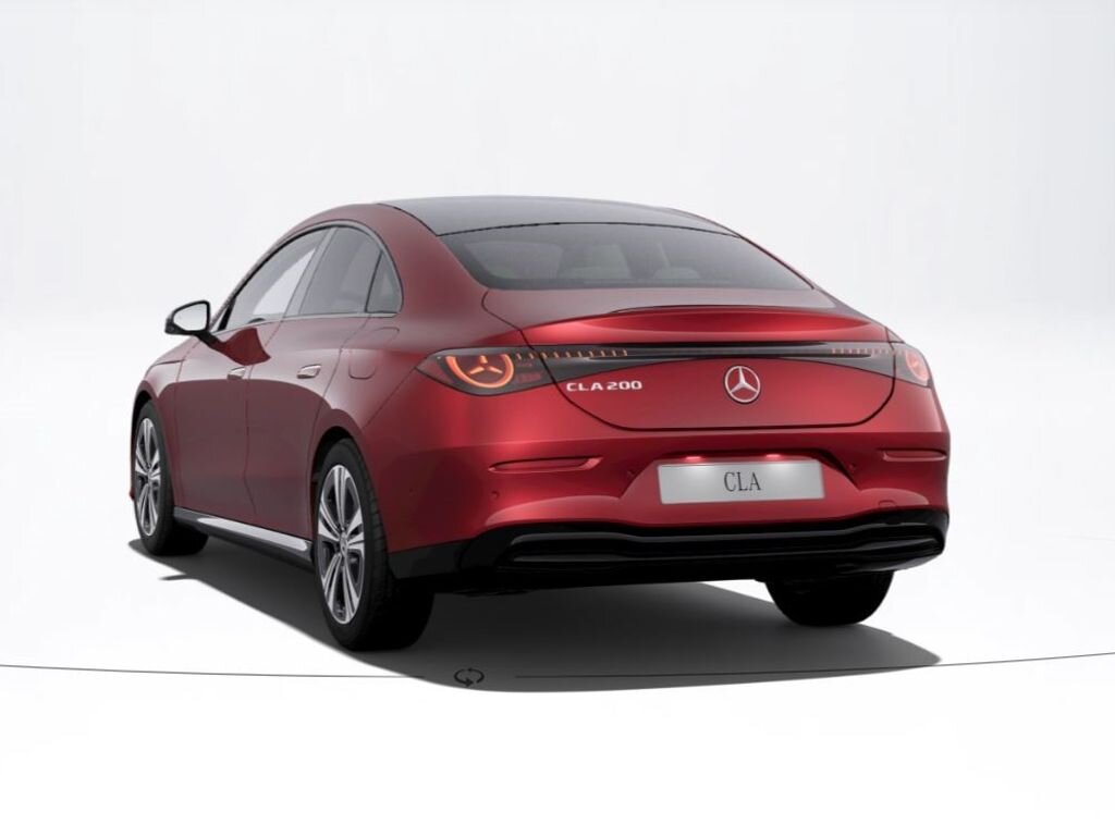 Mercedes-Benz CLA Sedan 1,5 l 142 kw