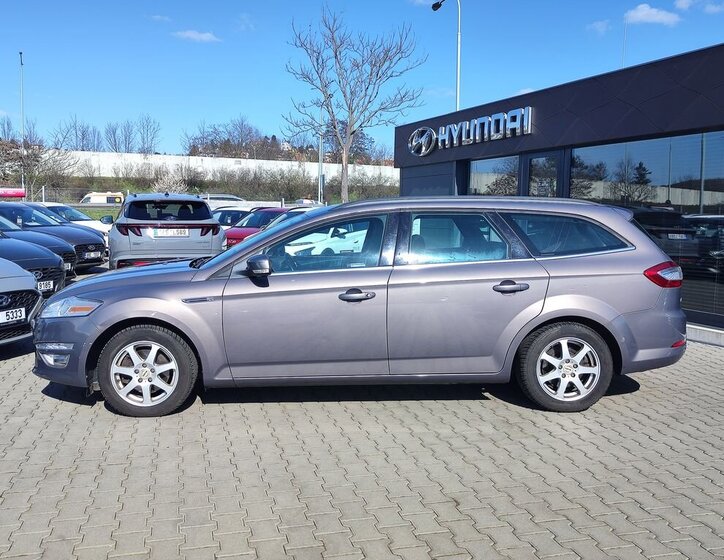 Ford Mondeo Kombi 1,6 l 118 kw