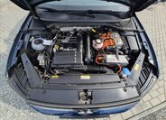 Volkswagen Passat Kombi 1,4 l 160 kw