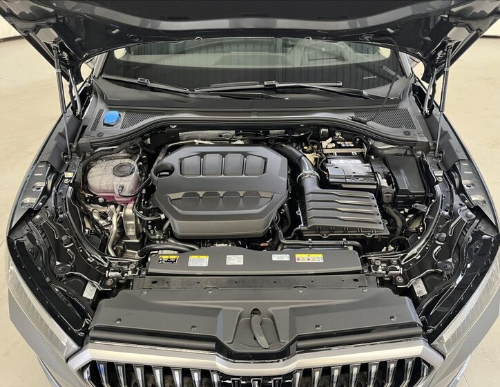 Škoda Superb Kombi 2,0 l 195 kw