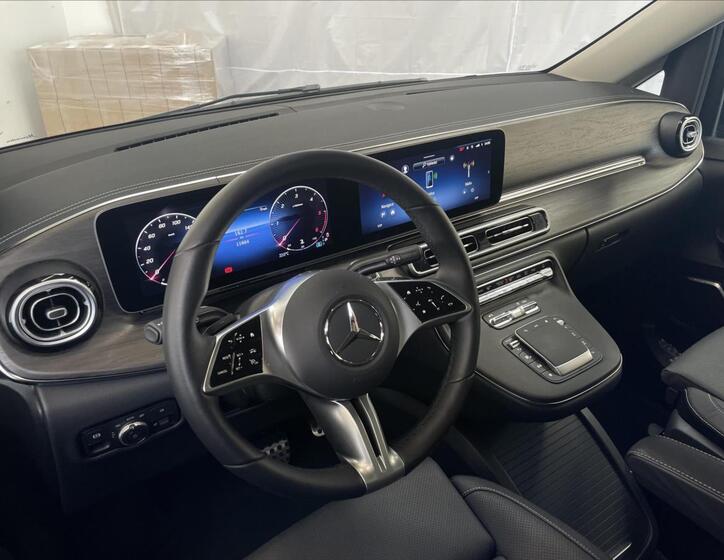 Mercedes-Benz Třídy V 9