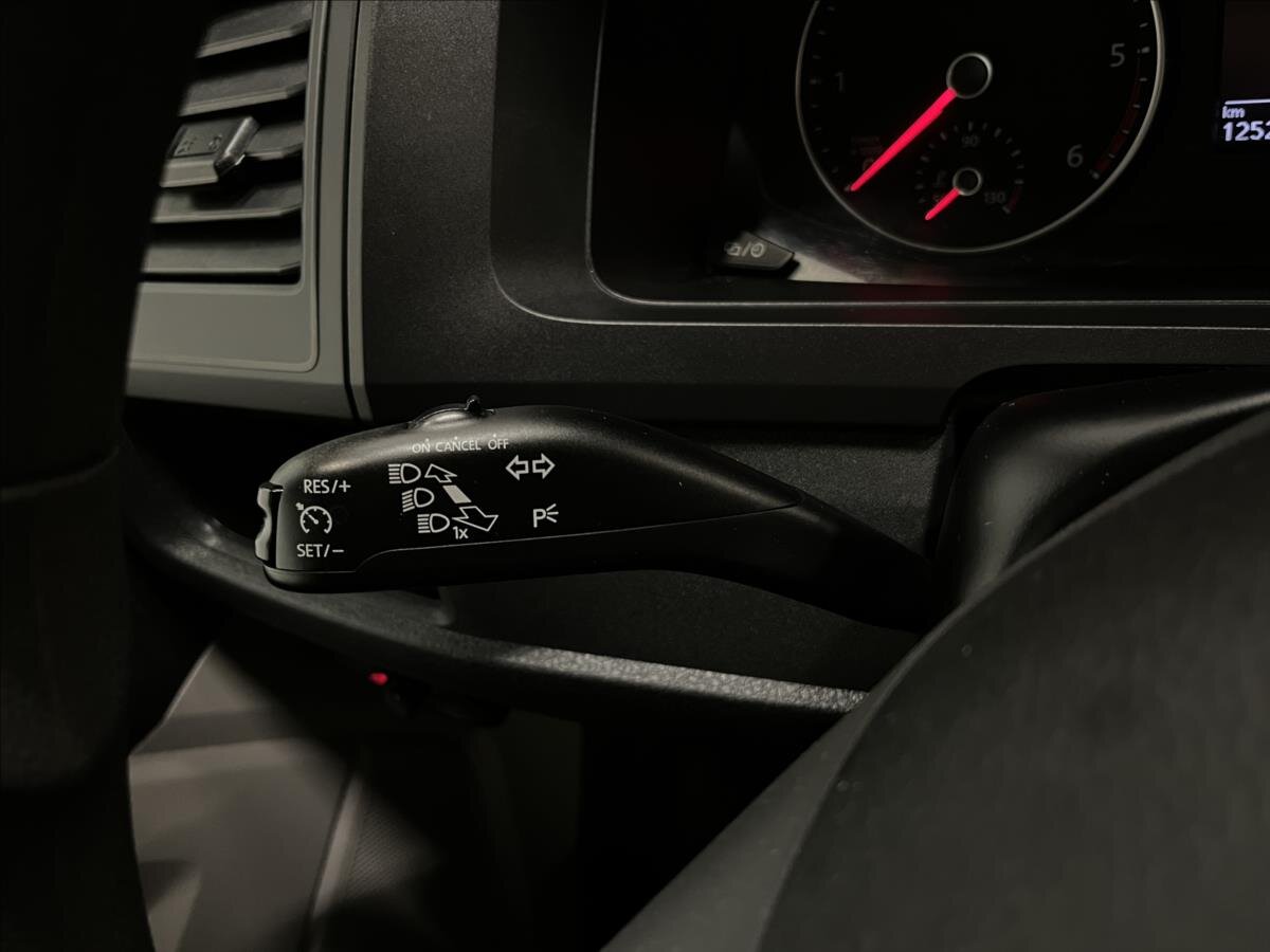 Volkswagen Transporter Kombi 2,0 l 110 kw