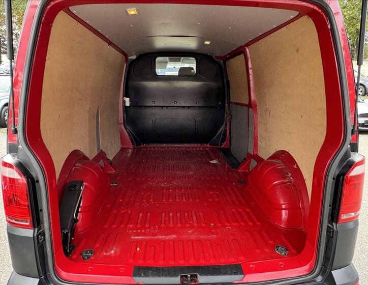 Volkswagen Transporter 9