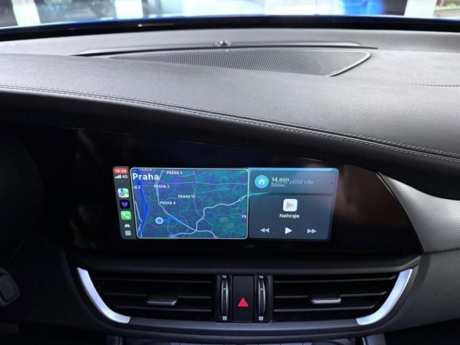 Alfa Romeo Giulia 14