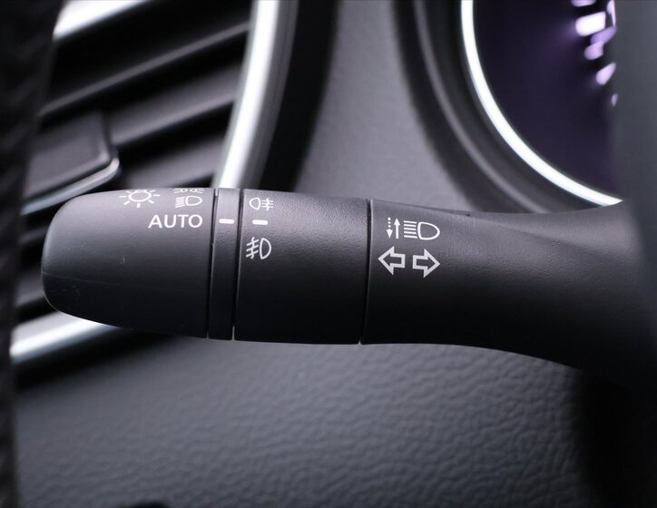 Nissan Qashqai SUV 1,2 l 85 kw