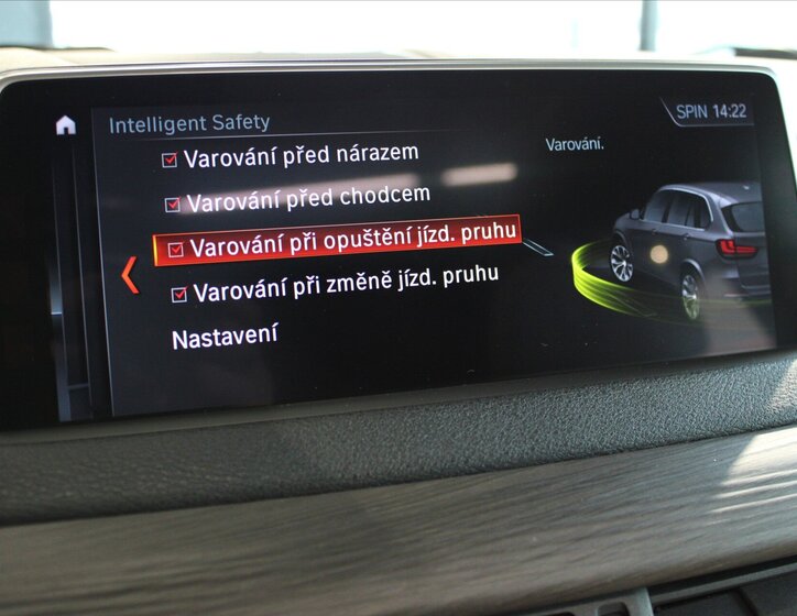 BMW X5 SUV / Terénní 3,0 l 230 kw