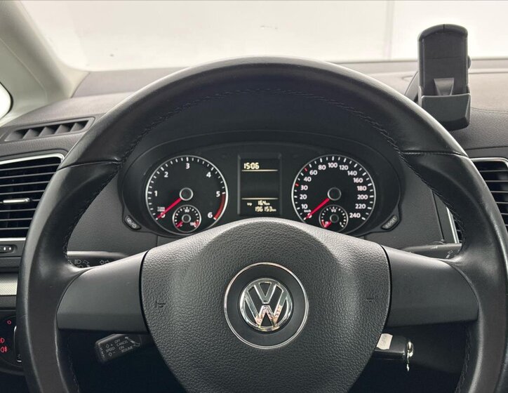 Volkswagen Sharan MPV 2,0 l 103 kw