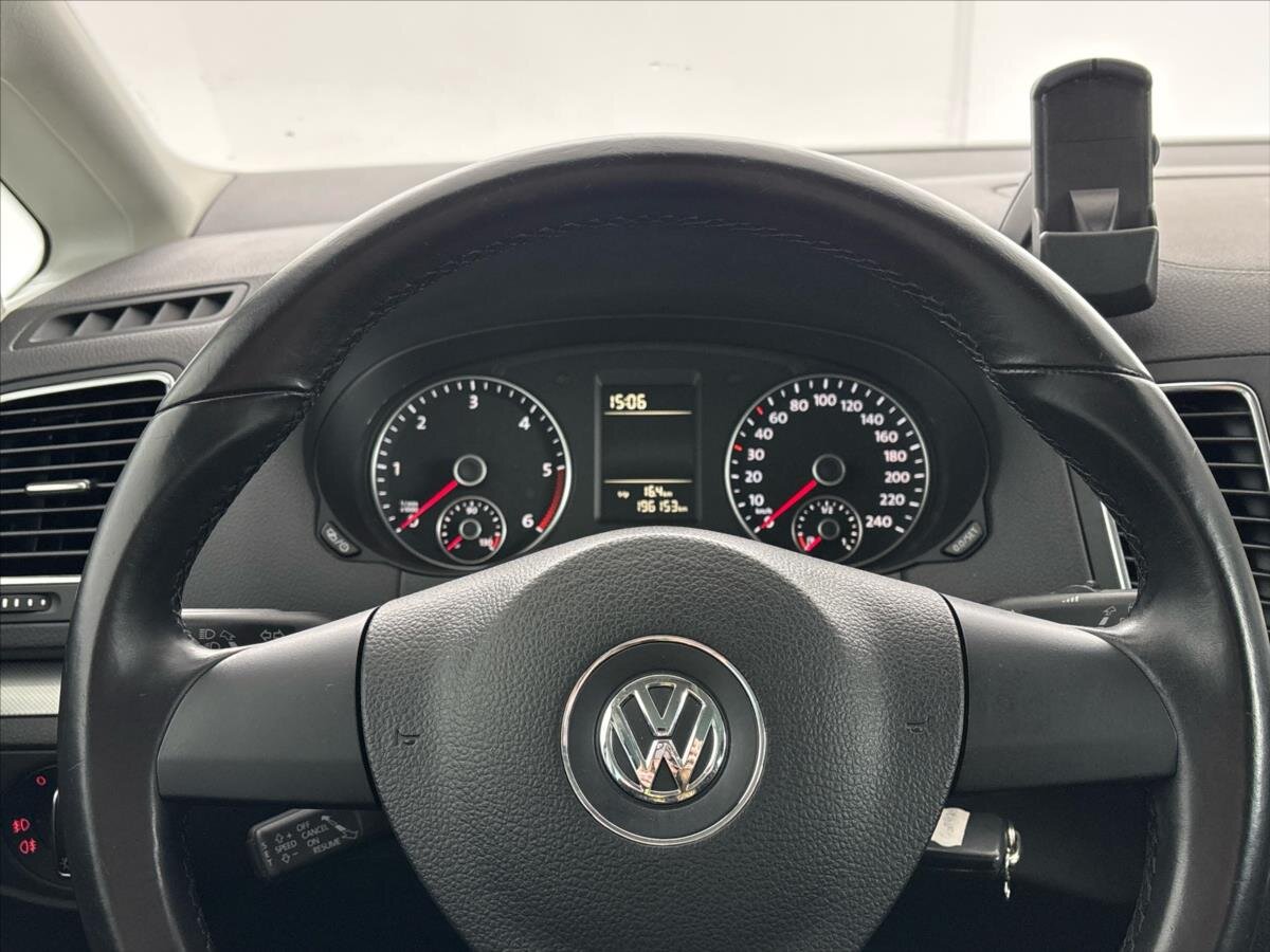 Volkswagen Sharan MPV 2,0 l 103 kw