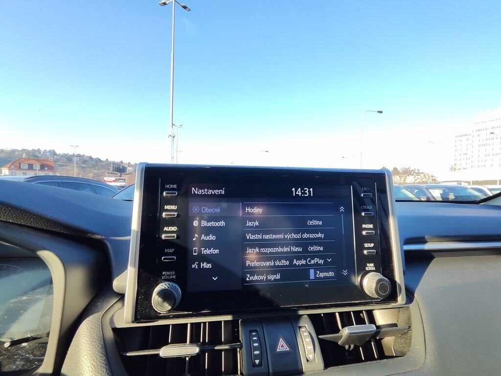 Toyota RAV4 SUV 2,5 l 163 kw