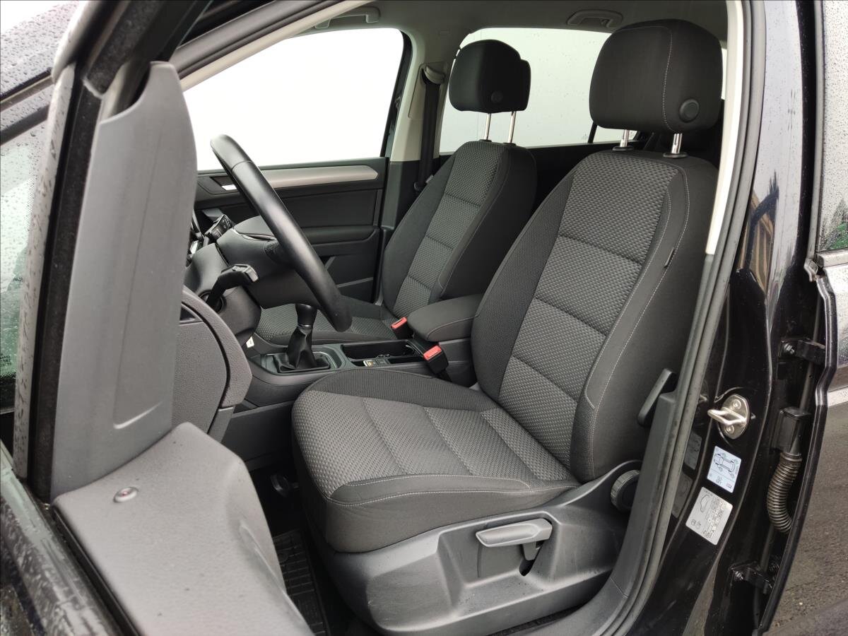 Volkswagen Touran MPV 1,2 l 81 kw