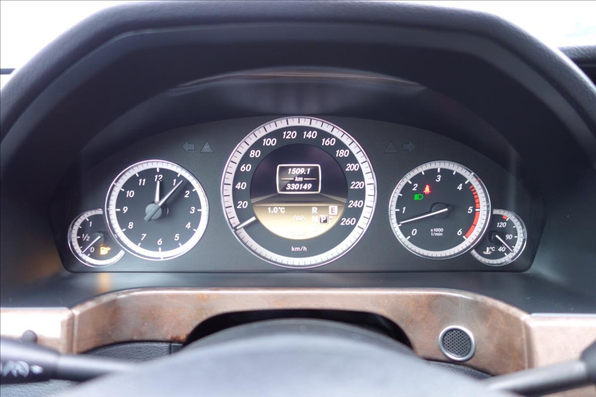 Mercedes-Benz Třídy E Kombi 3,0 l 195 kw