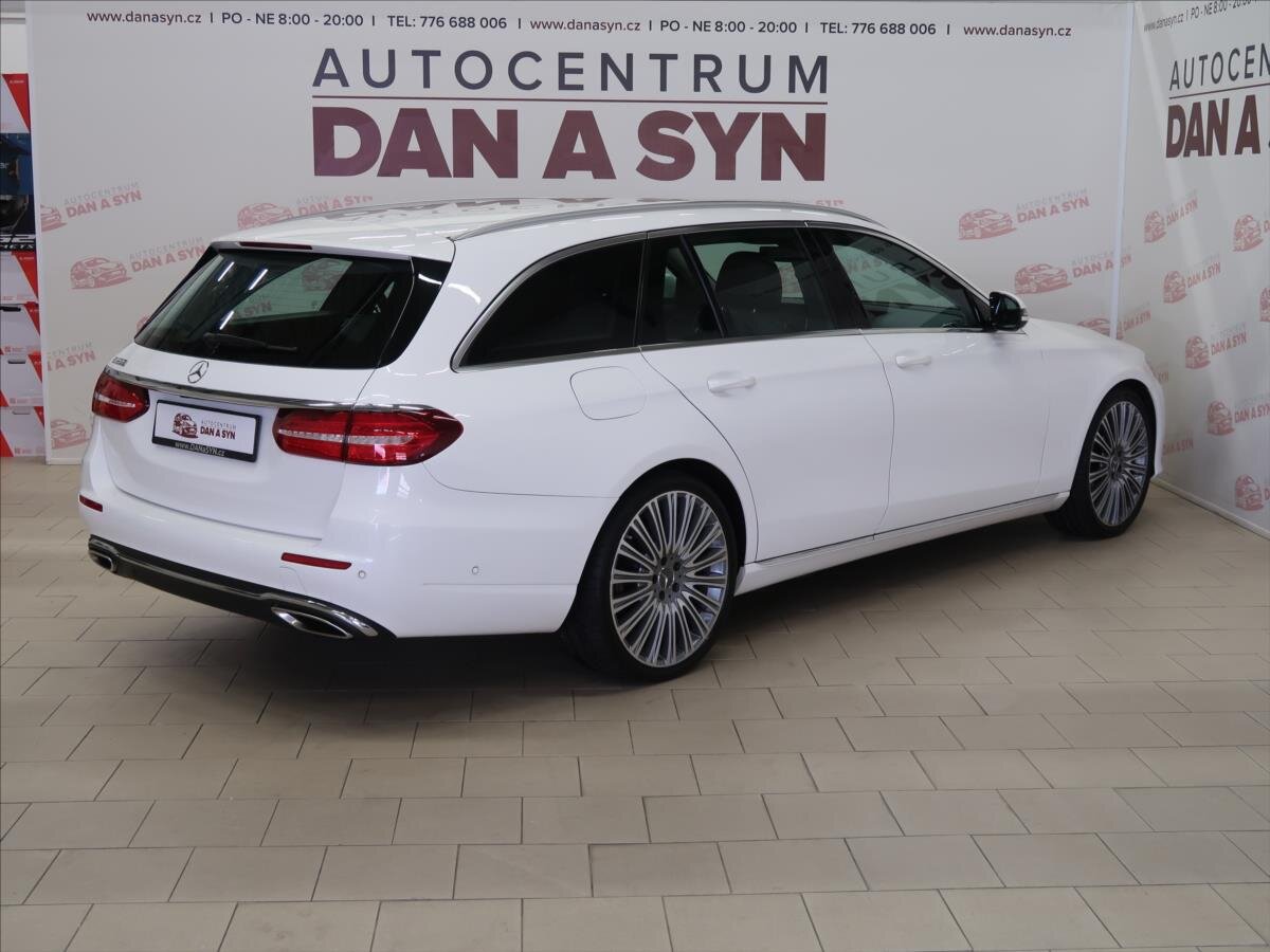 Mercedes-Benz Třídy E Kombi 2,0 l 135 kw