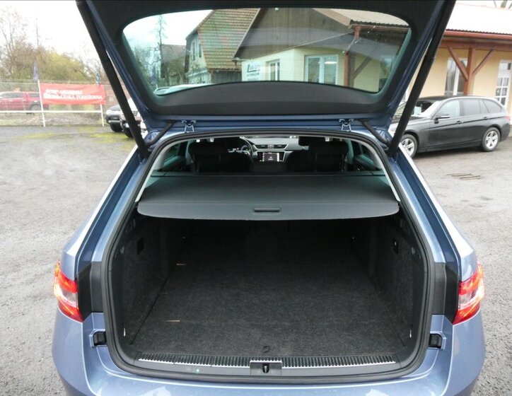 Škoda Superb Kombi 1,4 l 160 kw