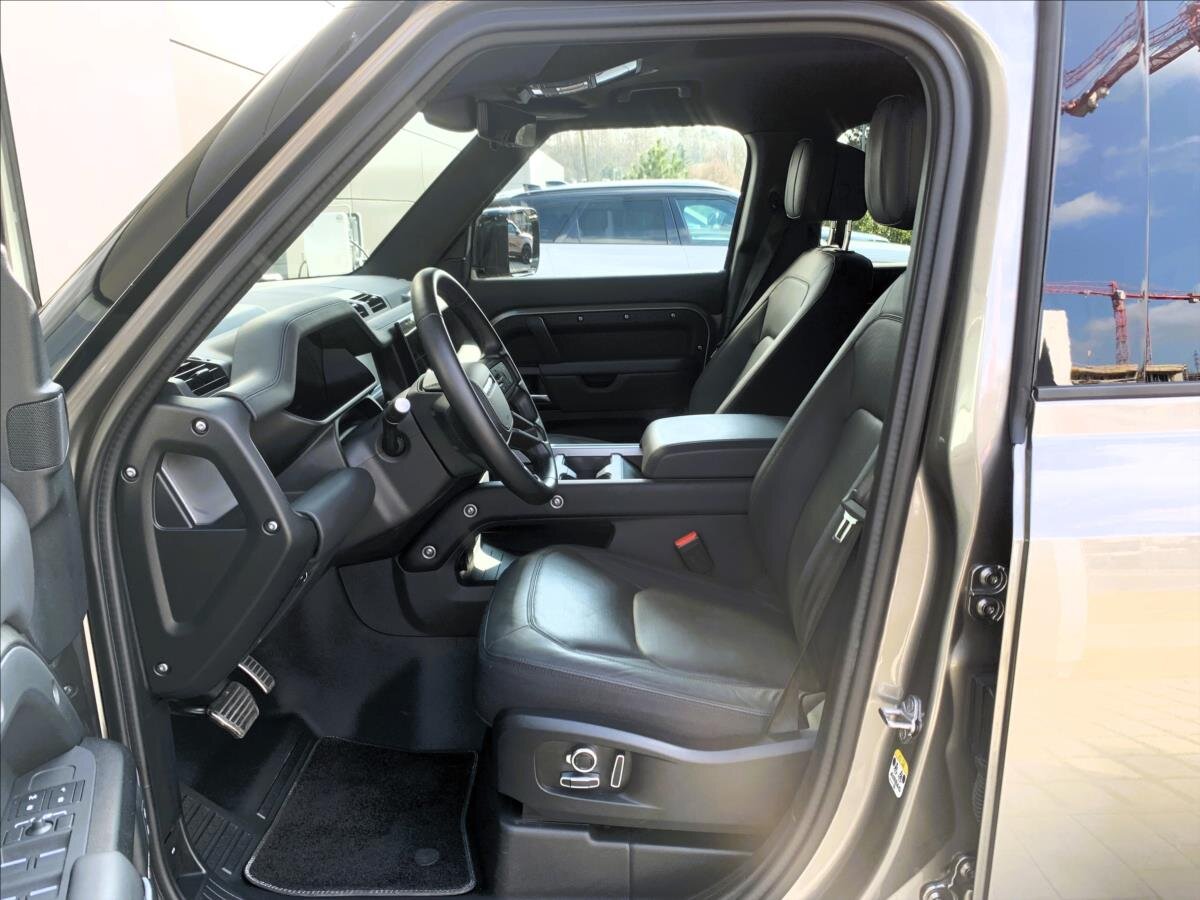 Land Rover Defender SUV 3,0 l 221 kw