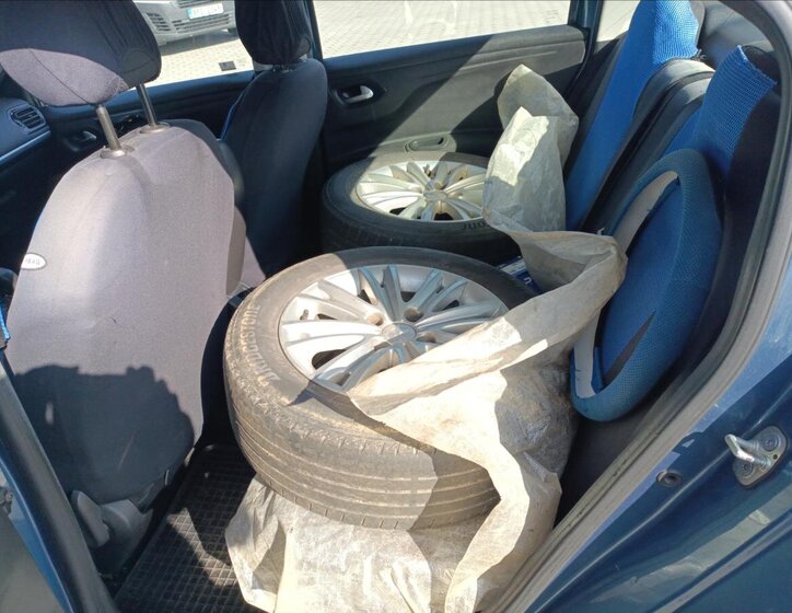 Peugeot 301 Sedan 1,6 l 68 kw