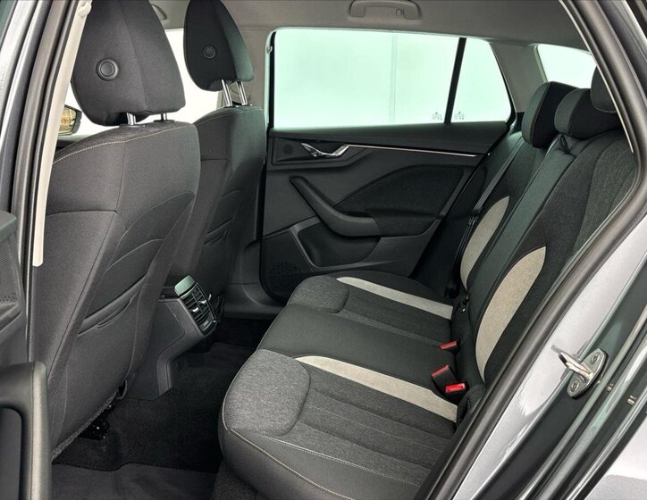 Škoda Scala Hatchback 1,5 l 110 kw