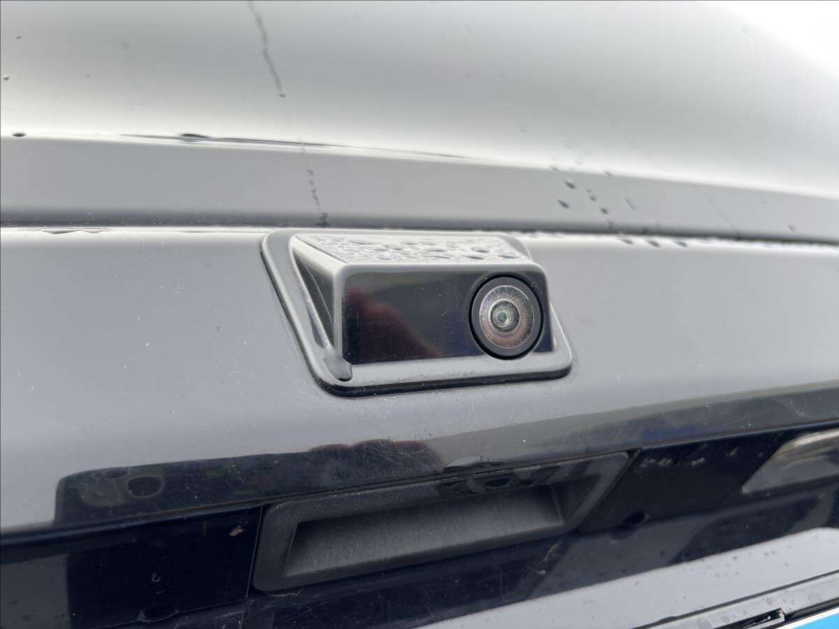 Ford Tourneo Custom Kombi 2,0 l 125 kw