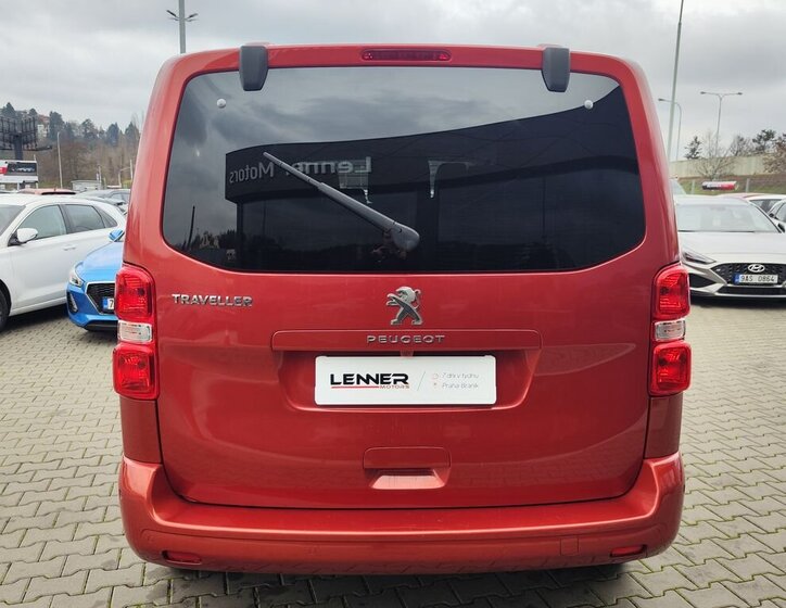 Peugeot Traveller 6