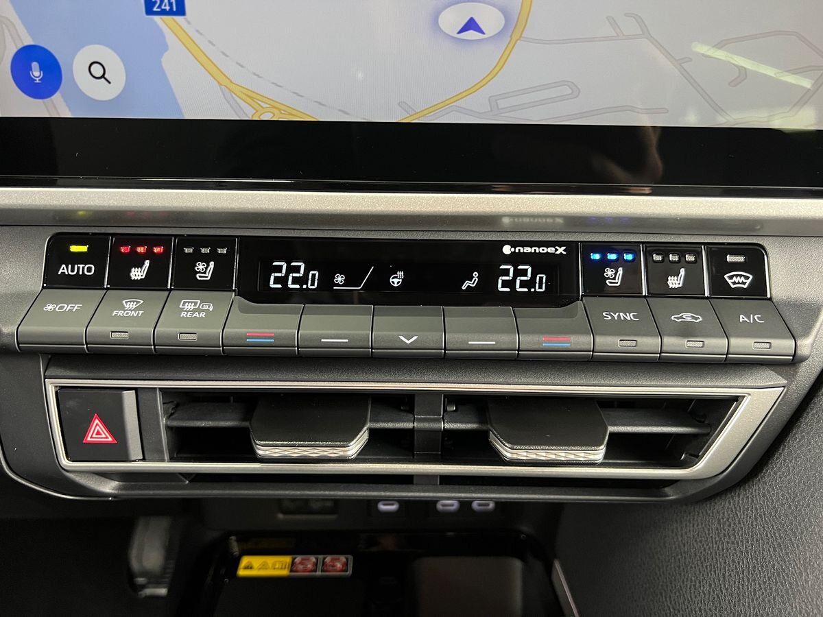 Toyota Camry Sedan / Limuzína 2,5 l 169 kw