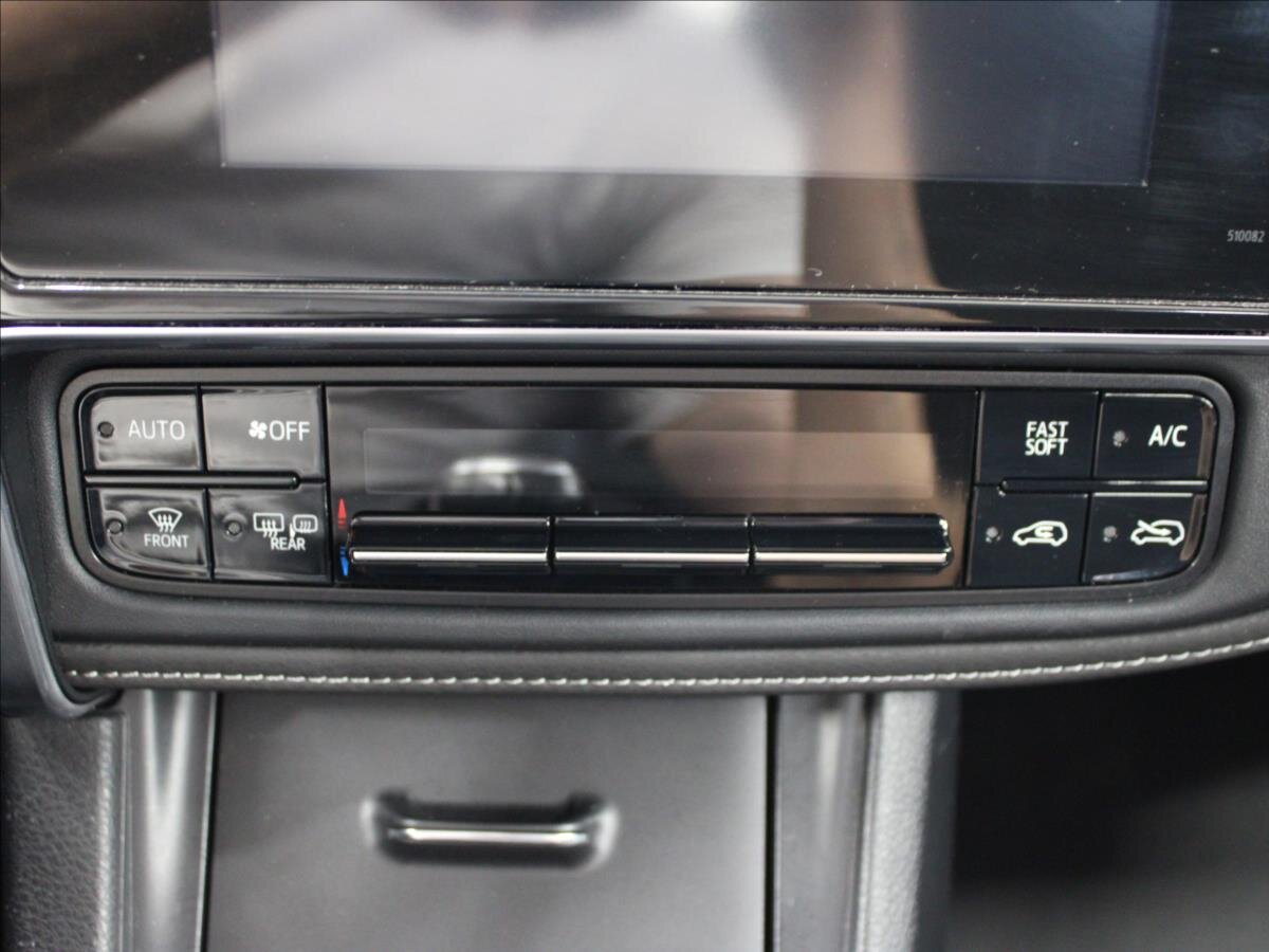 Toyota Auris Hatchback 1,2 l 85 kw