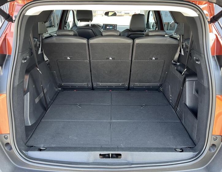 Peugeot 5008 24