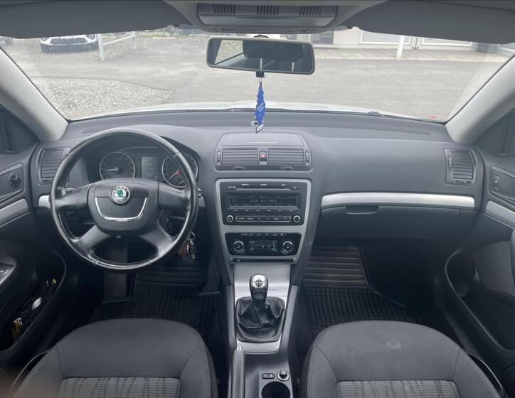 Škoda Octavia 10