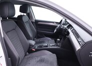Volkswagen Passat Kombi 2,0 l 206 kw