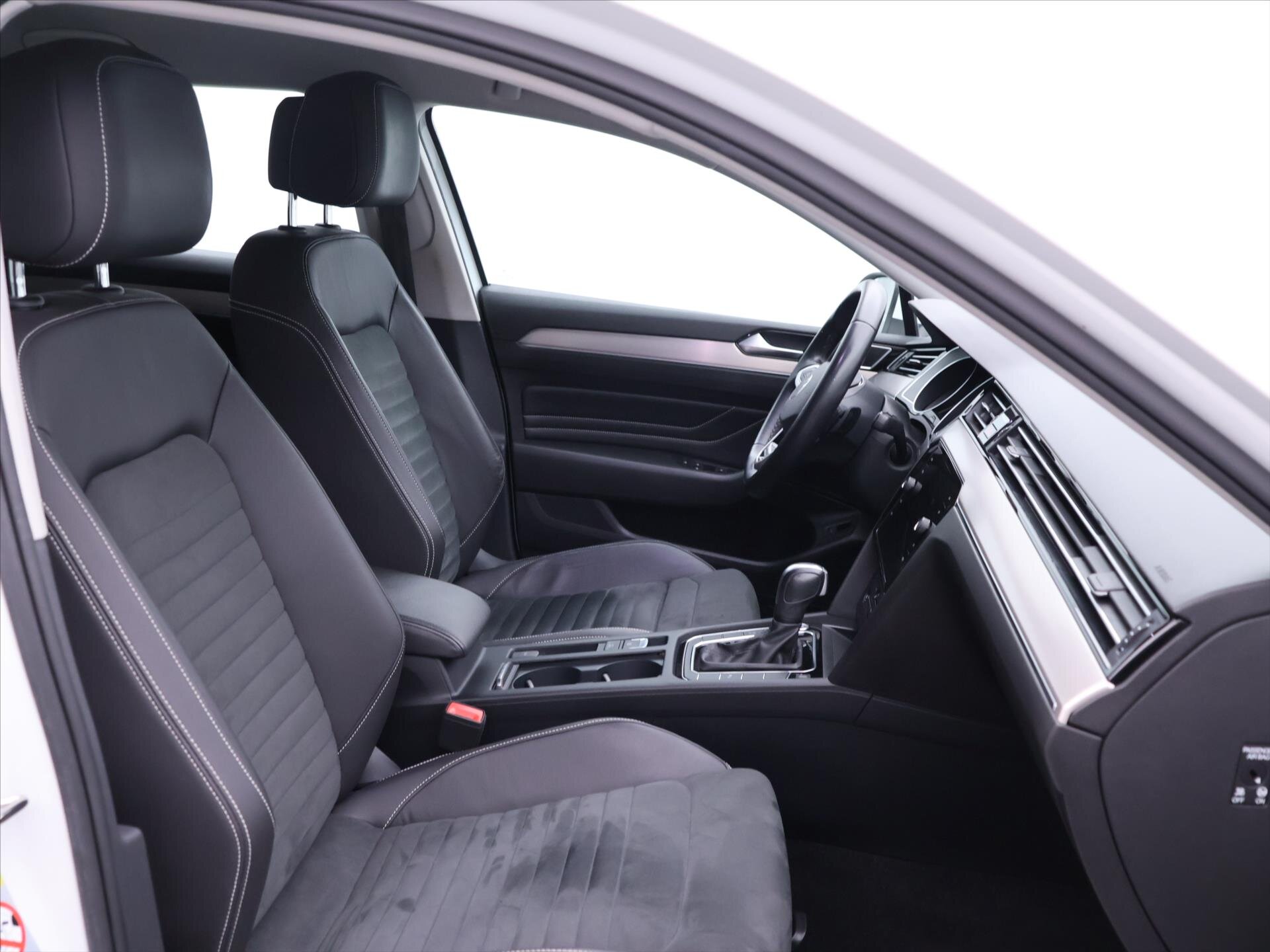 Volkswagen Passat Kombi 2,0 l 206 kw