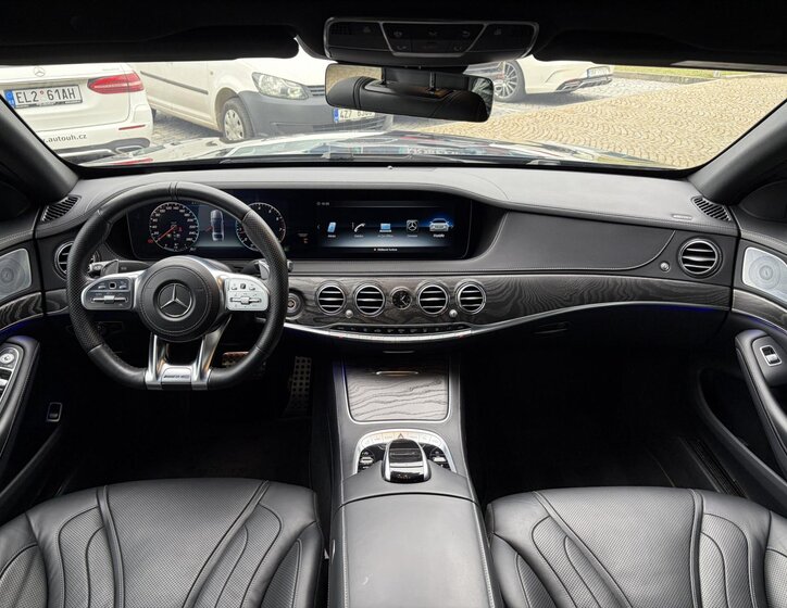 Mercedes-Benz Třídy S Sedan / Limuzína 4,0 l 345 kw