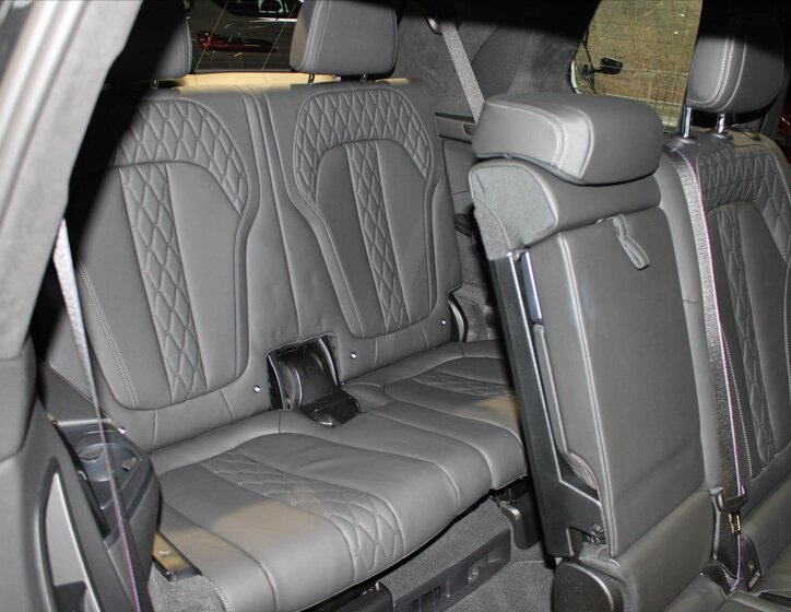 BMW X7 SUV 3,0 l 250 kw