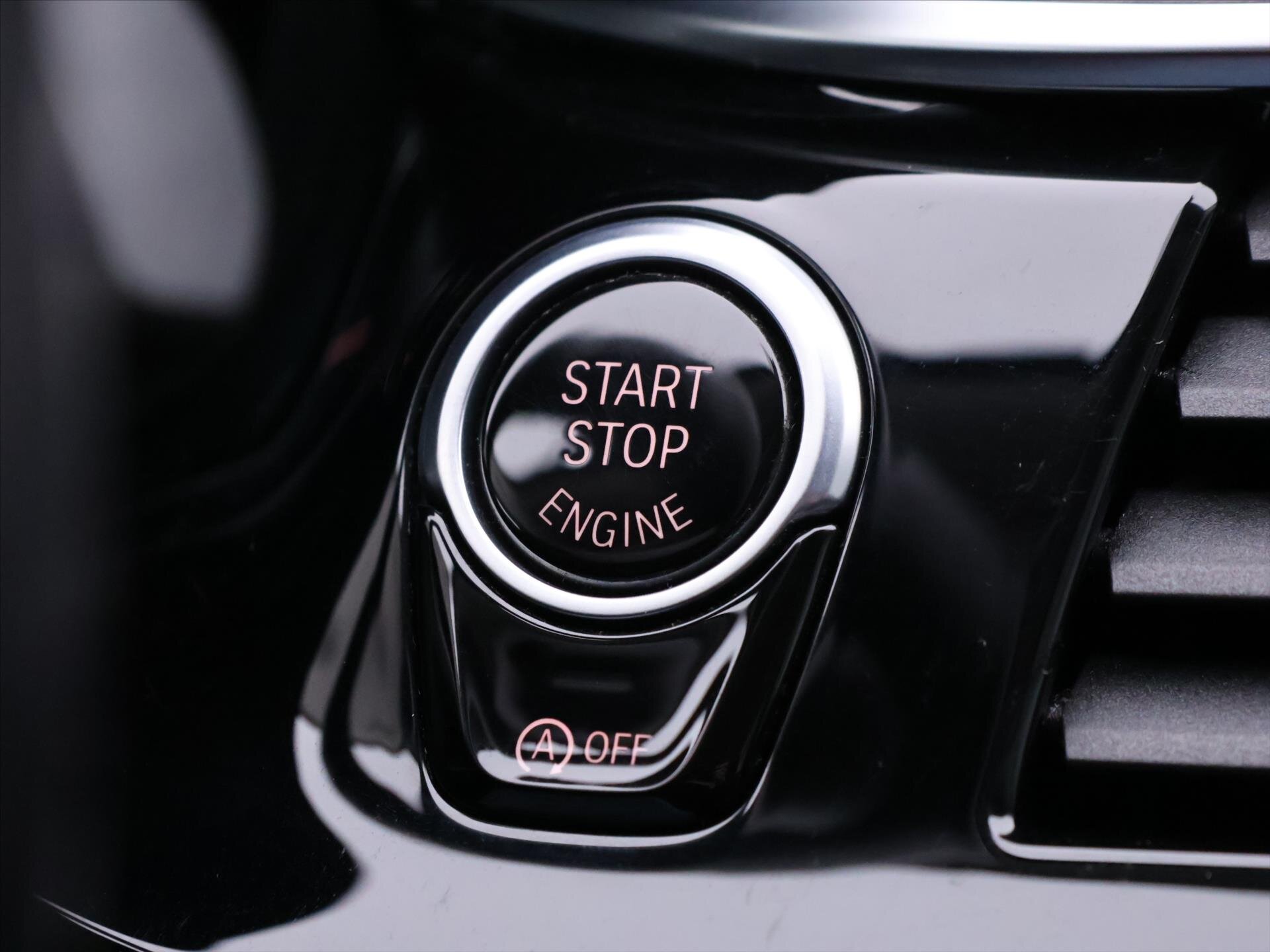 BMW Řada 5 Sedan 2,0 l 140 kw