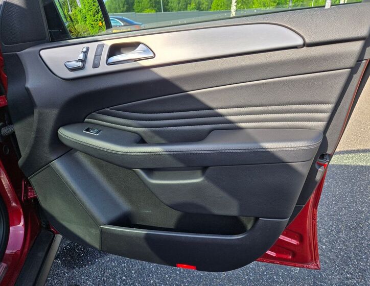 Mercedes-Benz GLE 17