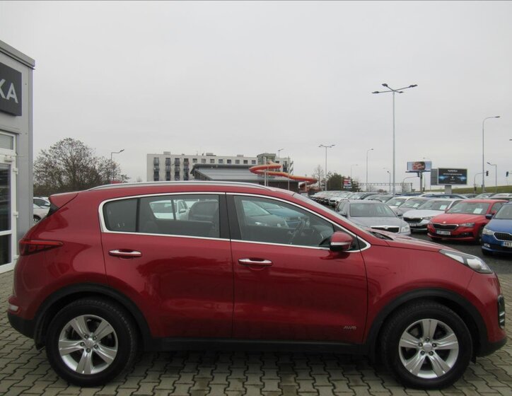 KIA Sportage 8