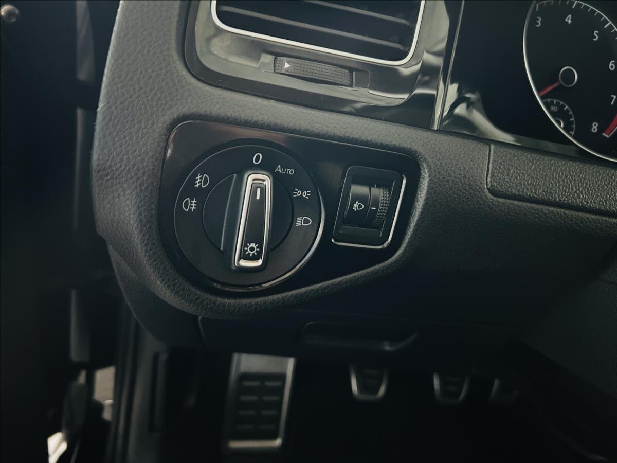 Volkswagen Golf Hatchback 1,4 l 92 kw