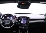 Volvo XC40 32