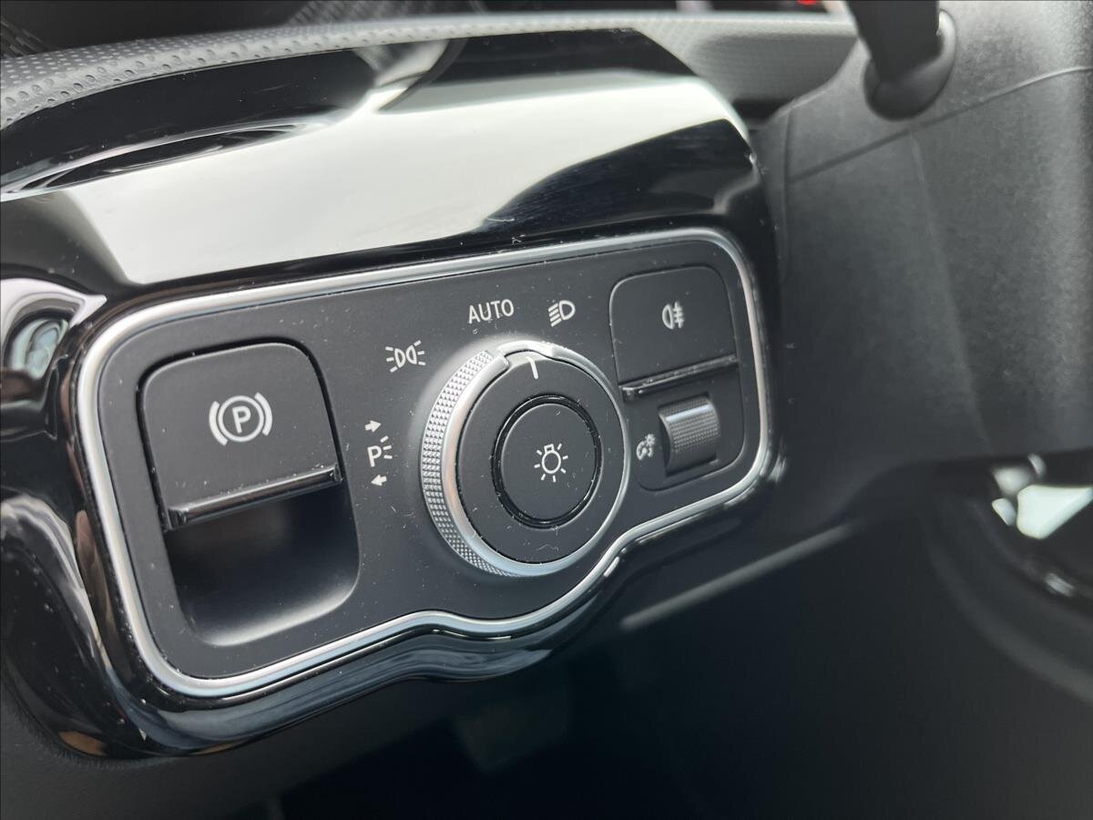 Mercedes-Benz Třídy A Hatchback 2,0 l 110 kw