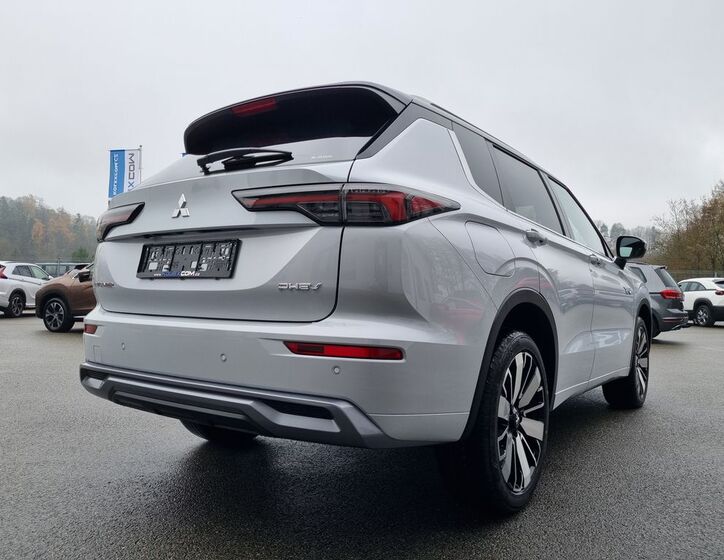 Mitsubishi Outlander 5