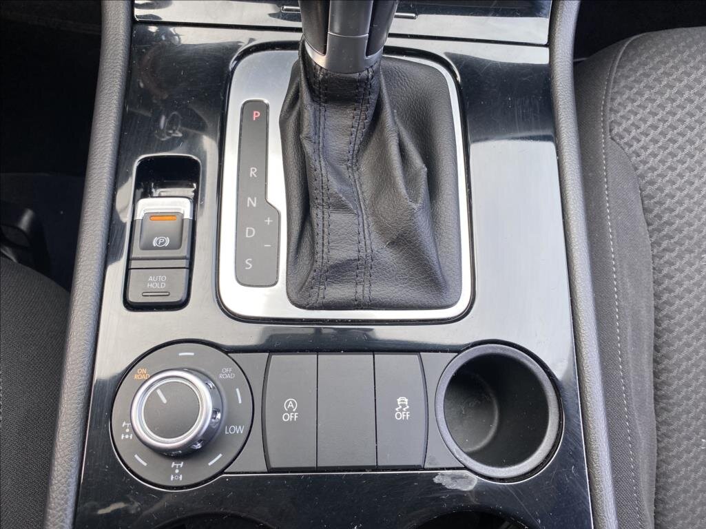 Volkswagen Touareg SUV / Terénní 3,0 l 176 kw