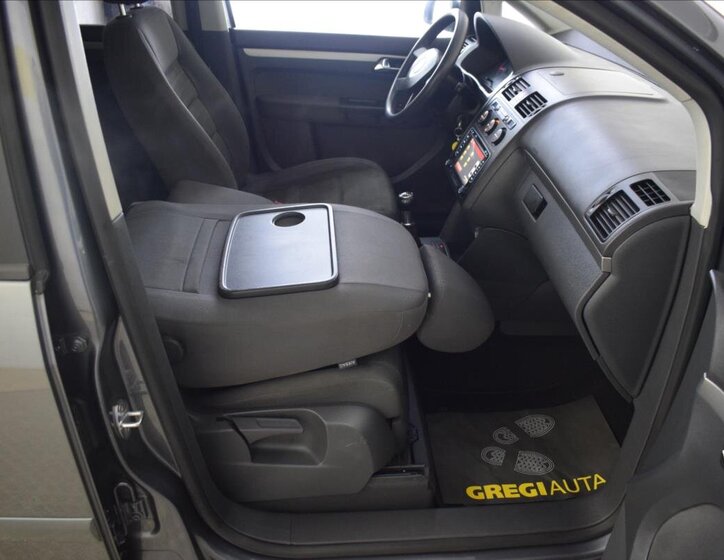 Volkswagen Touran MPV 2,0 l 103 kw