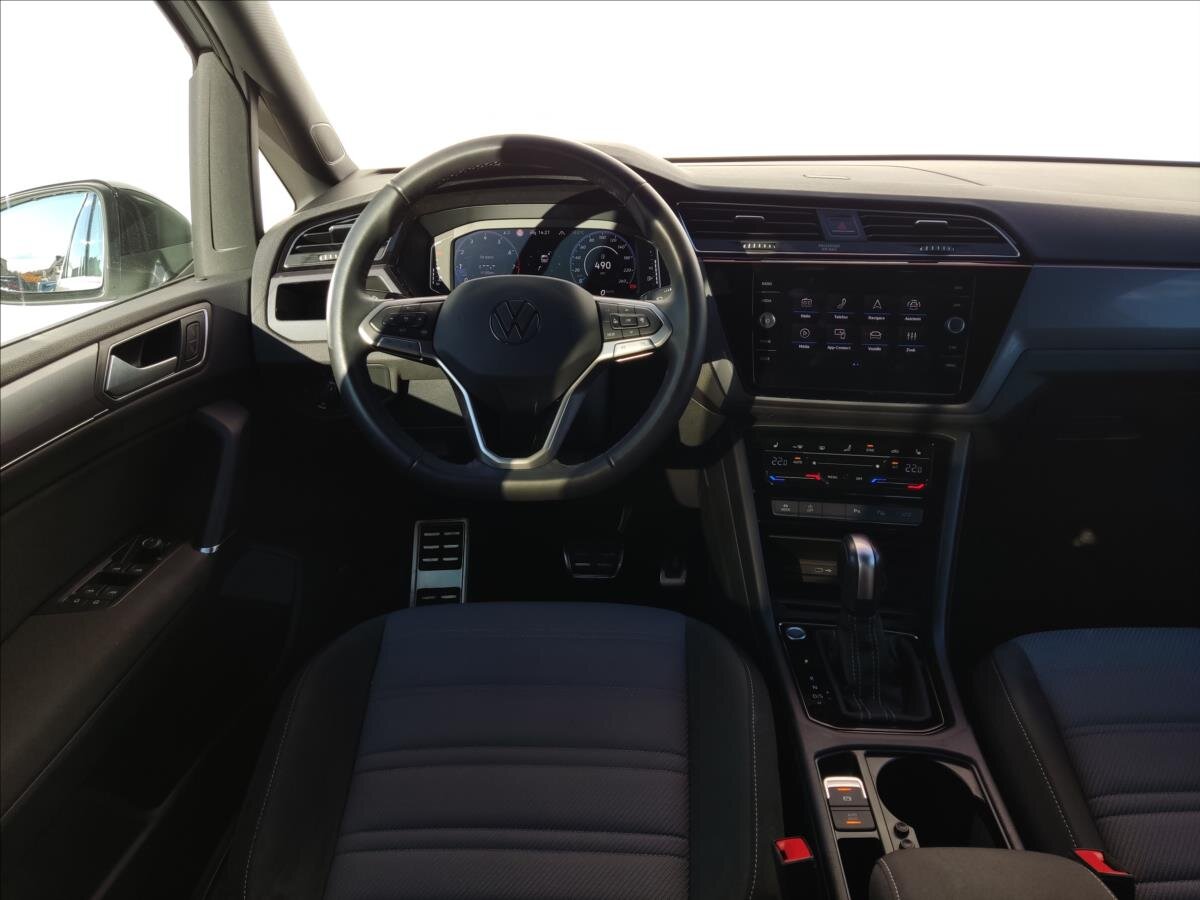 Volkswagen Touran MPV 1,5 l 110 kw